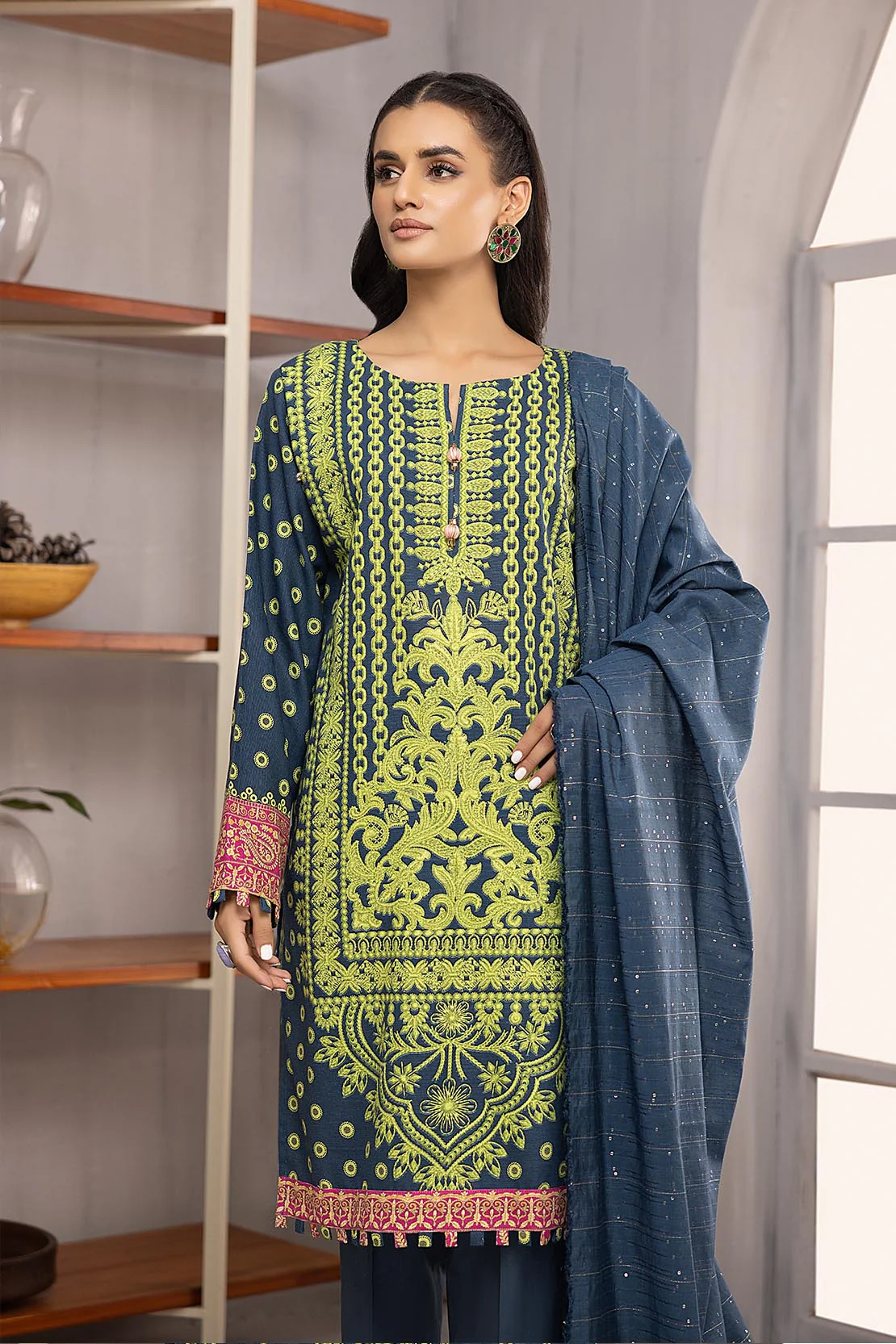 Shirt Trouser Dupatta - Image 4