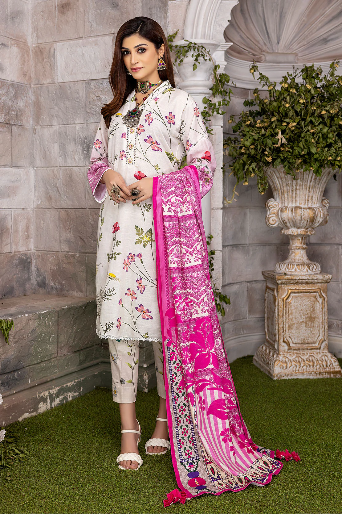 Shirt Trouser Dupatta - Image 4
