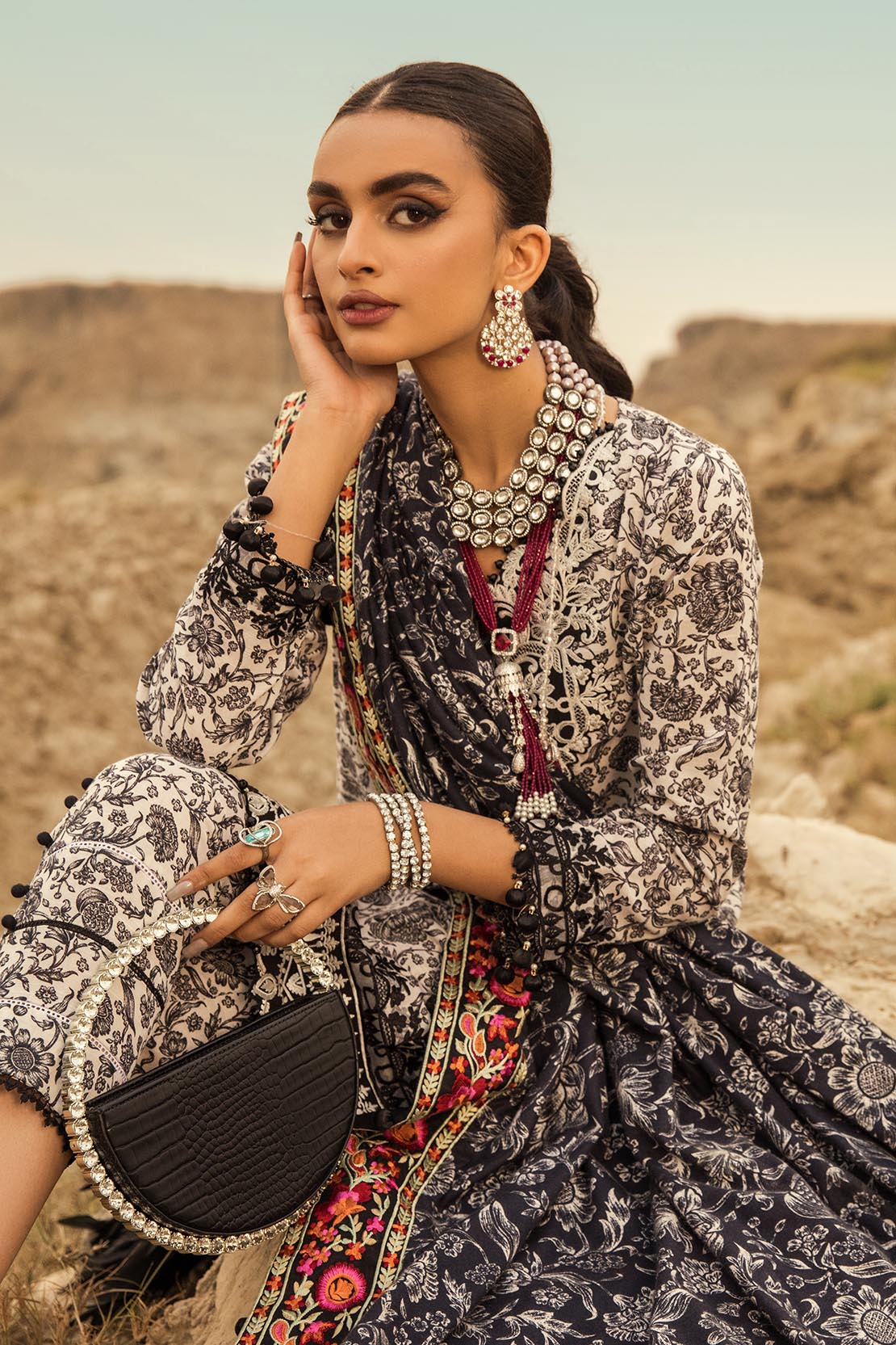 Premium Khaddar Suit - Image 6