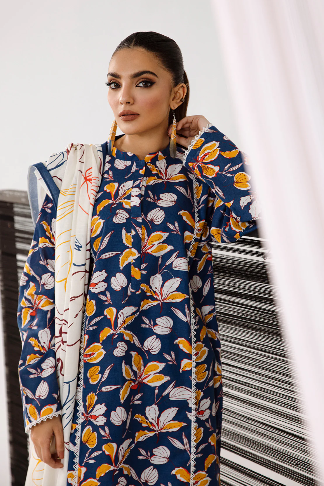 Shirt Trouser Dupatta - Image 4