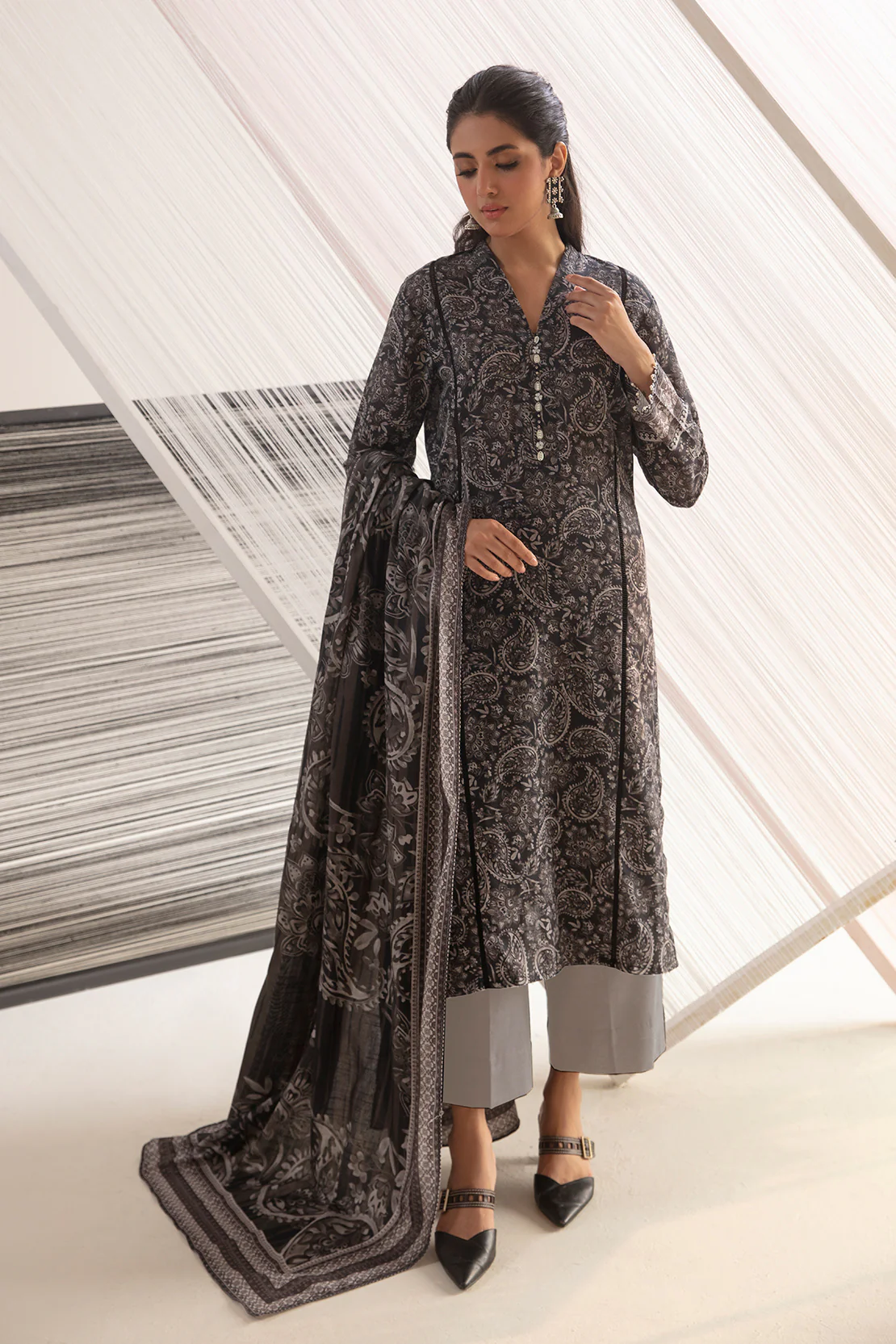 3 PC DIGITAL PRINT SHIRT & DUPPATA & DYED PANTS WITHOUT EMBROIDERY - Image 2