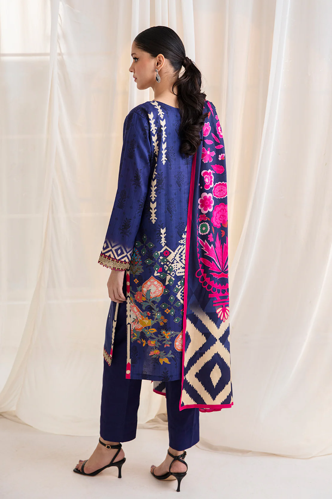 Shirt Trouser Dupatta - Image 3
