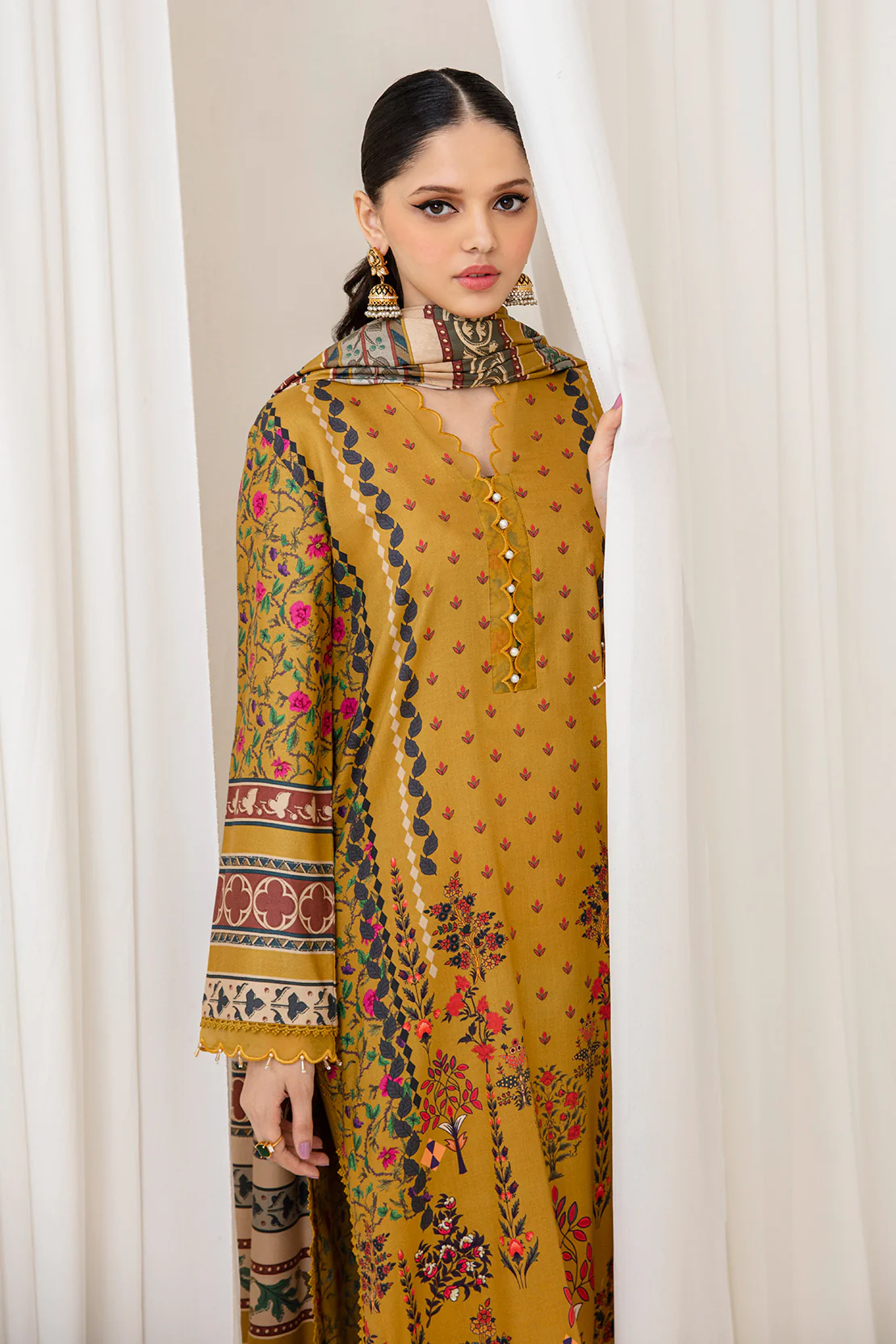 Shirt Trouser Dupatta - Image 4