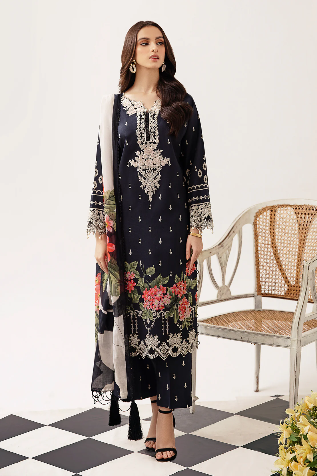 Shirt Trouser Dupatta - Image 3