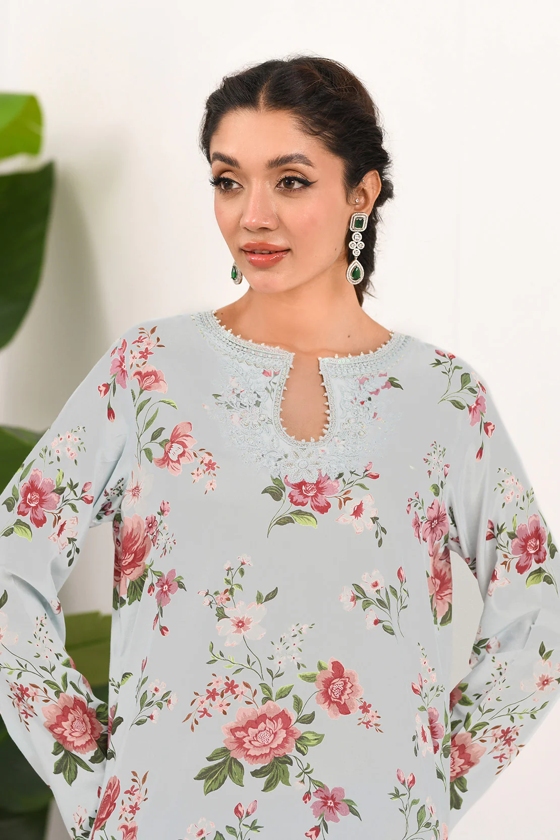 Embroidered - 2 Pc Linen Suit - Image 5