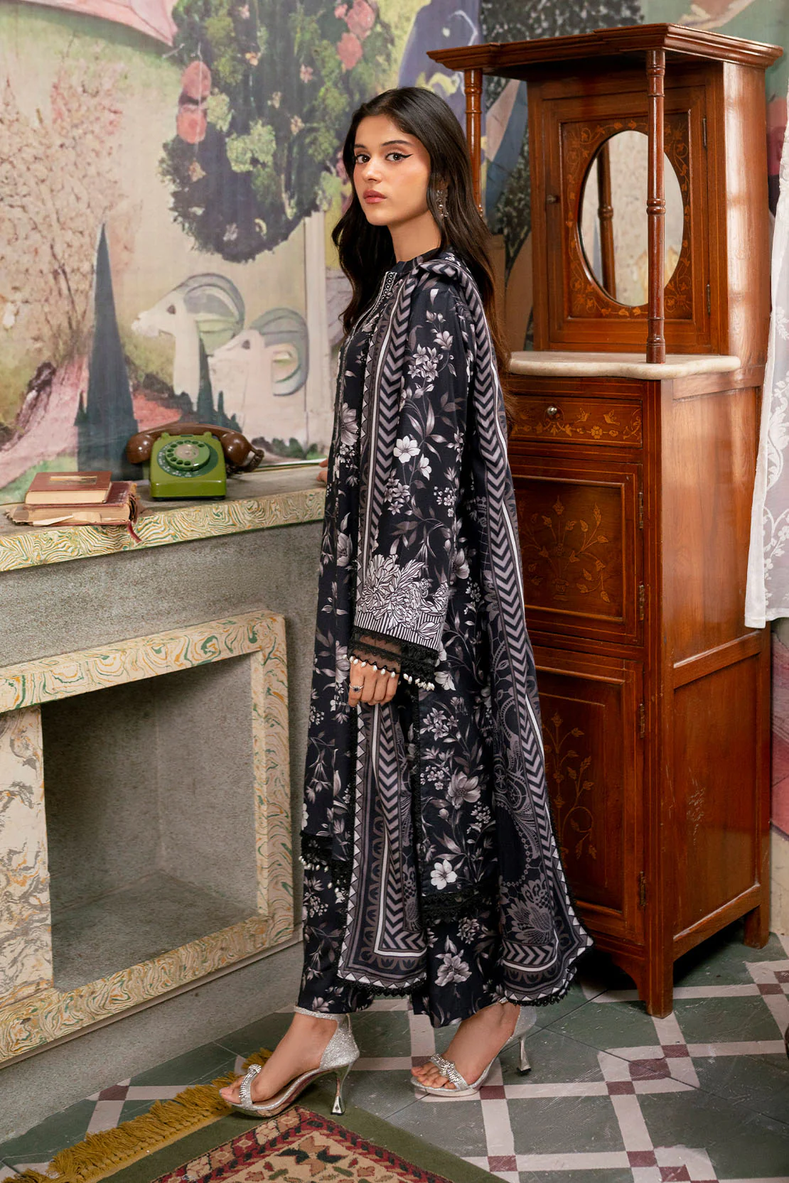 Printed - 3 Pc Linen Suit - Image 5