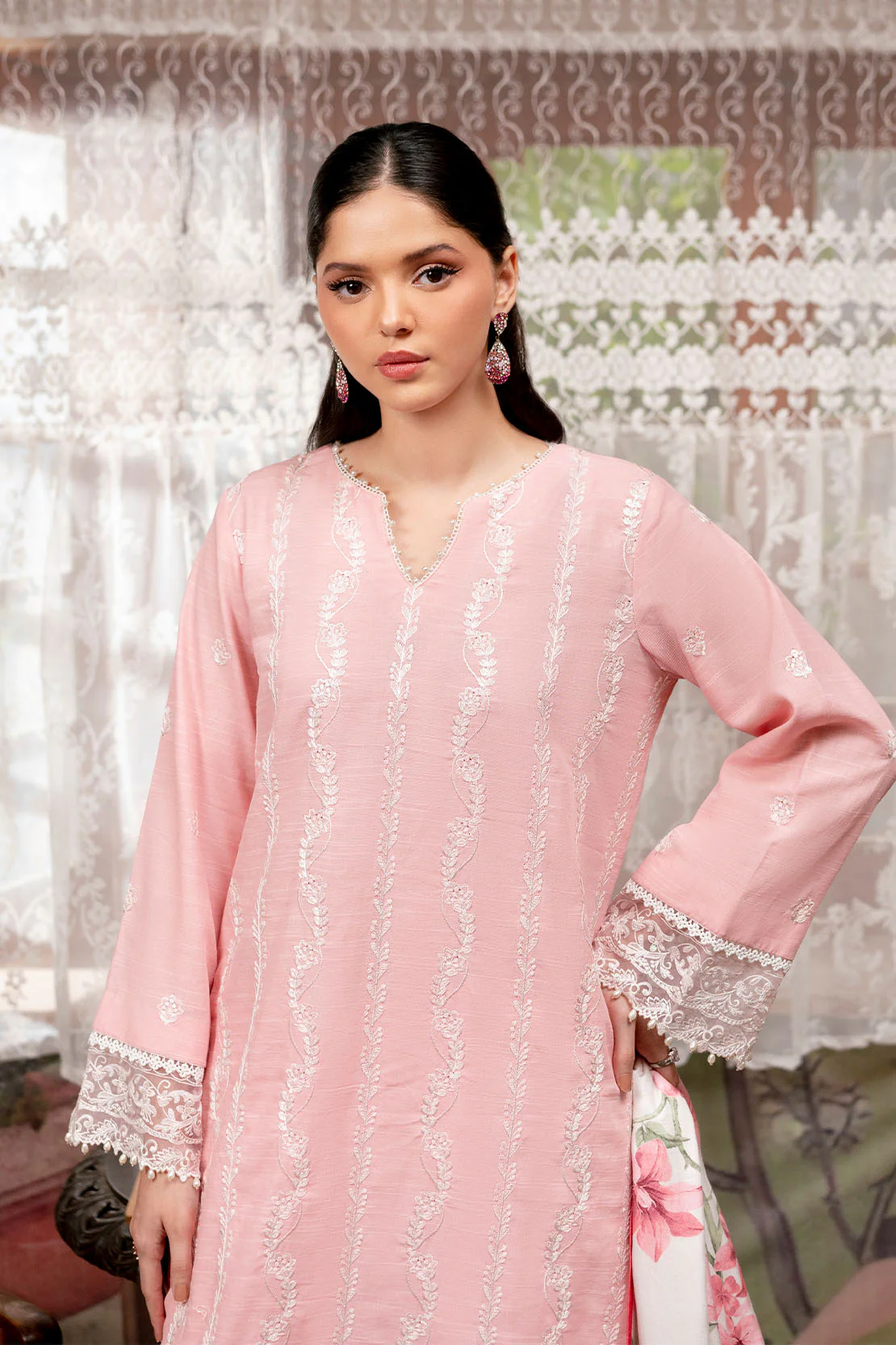 Embroidered - 3 Pc Khaddar Suit - Image 3