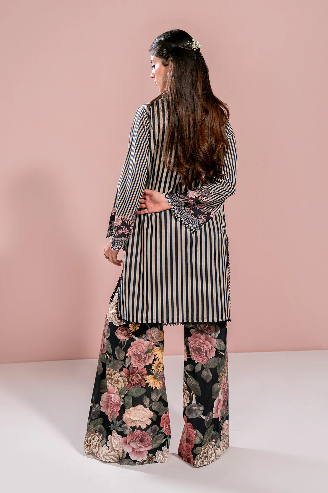 Embroidered - 2 Pc Khaddar Suit - Image 2