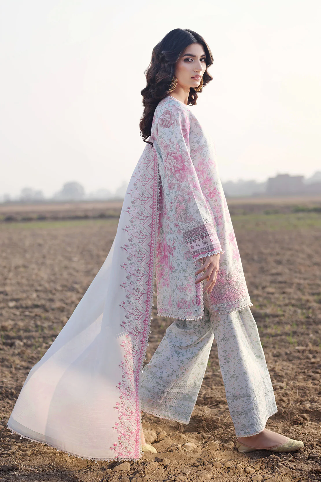 Embroidered - 3 Pc Khaddar Suit - Image 5