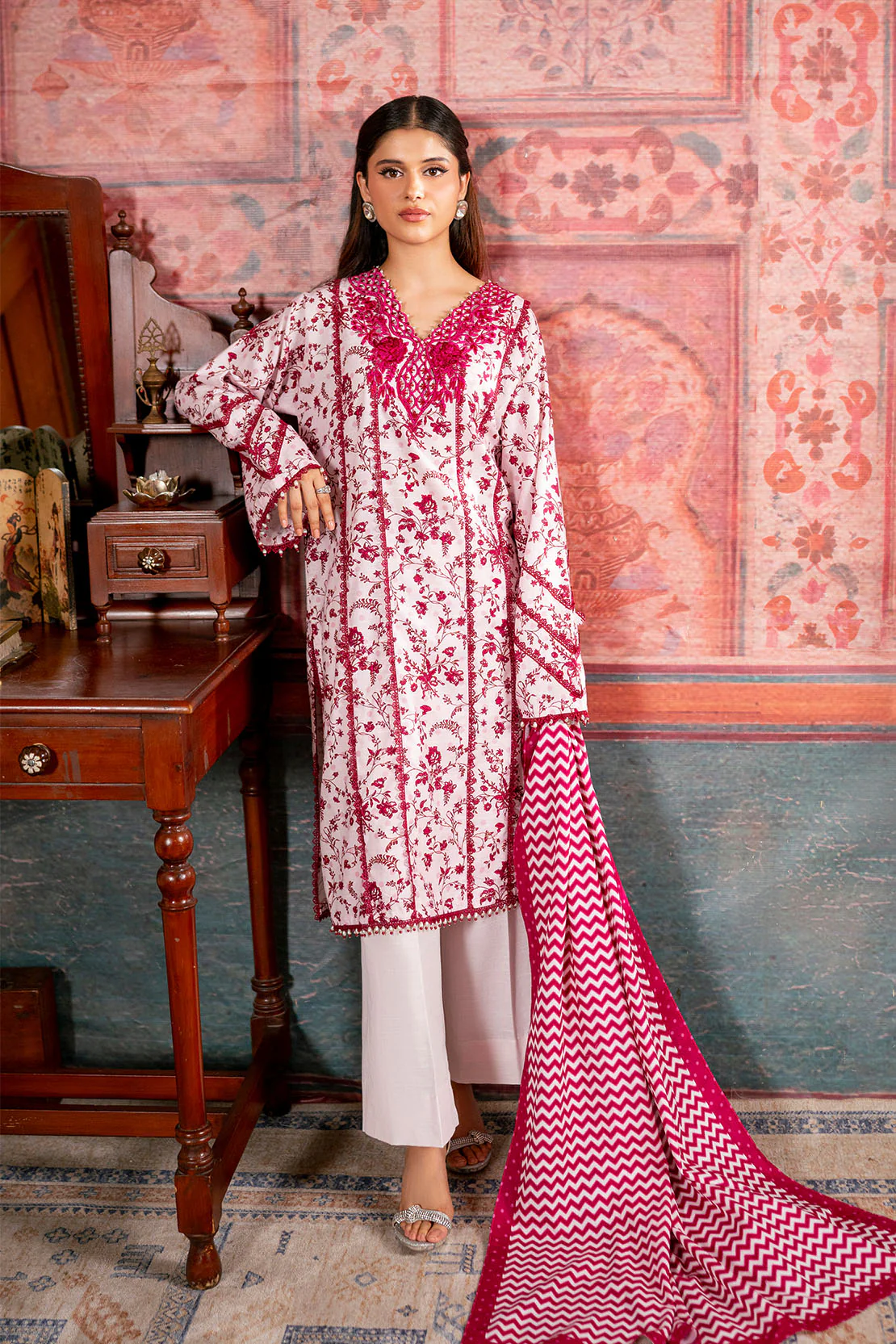 Embroidered - 2 Pc Khaddar Suit - Image 4