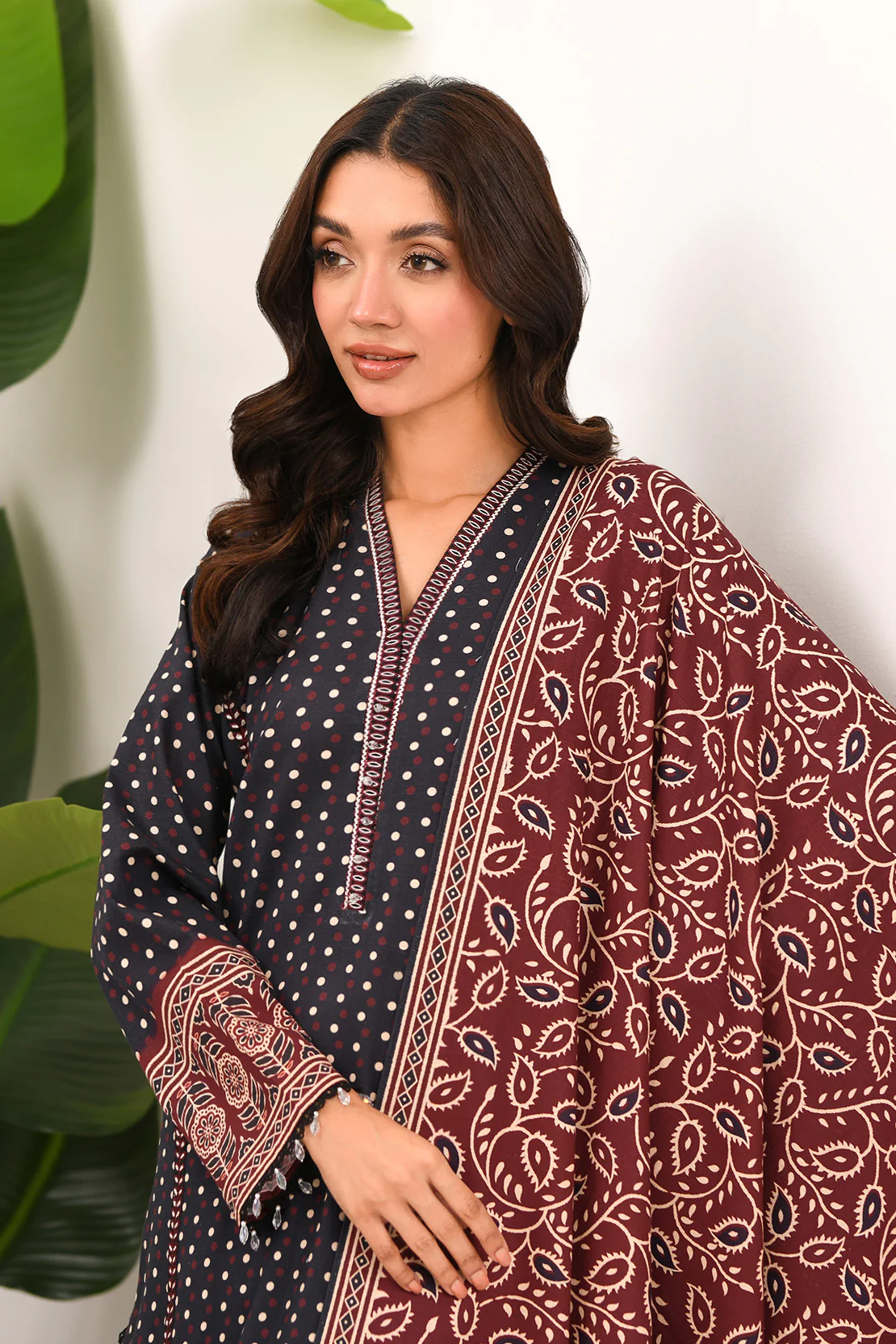 Embroidered - 3 Pc Khaddar Suit - Image 2