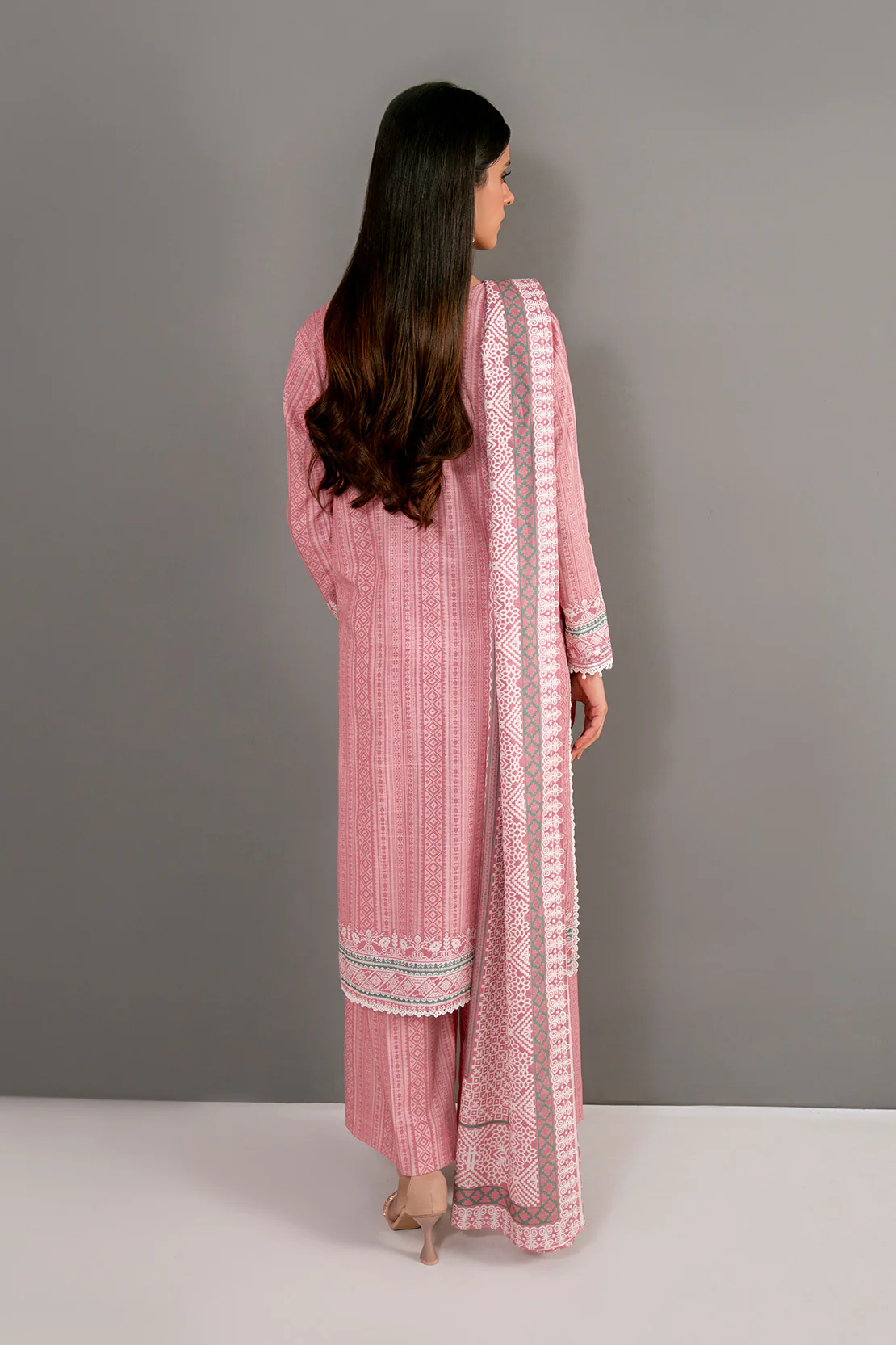 Embroidered - 3 Pc Khaddar Suit - Image 2