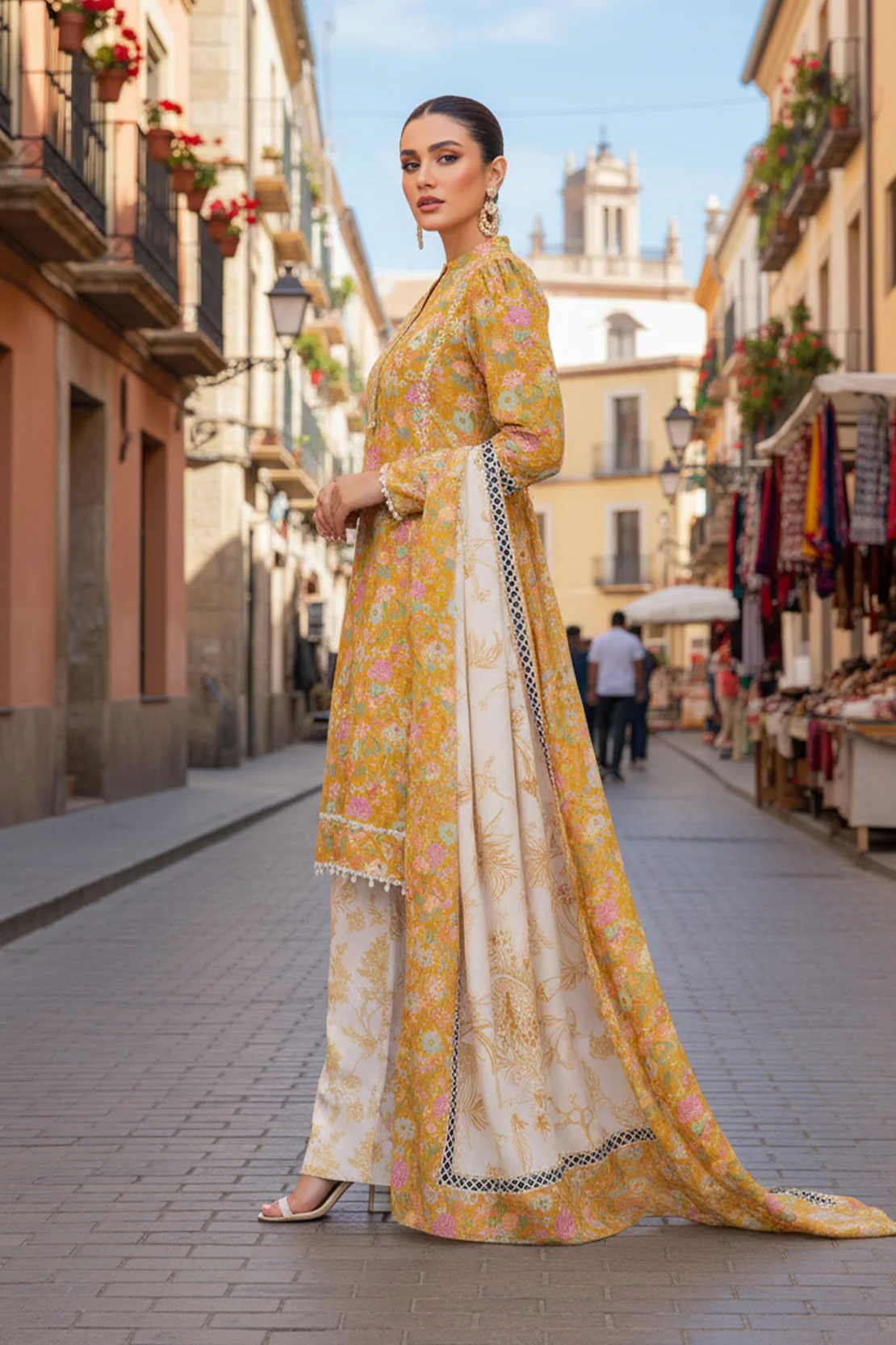 Printed - 3 Pc Khaddar Suit - Image 5