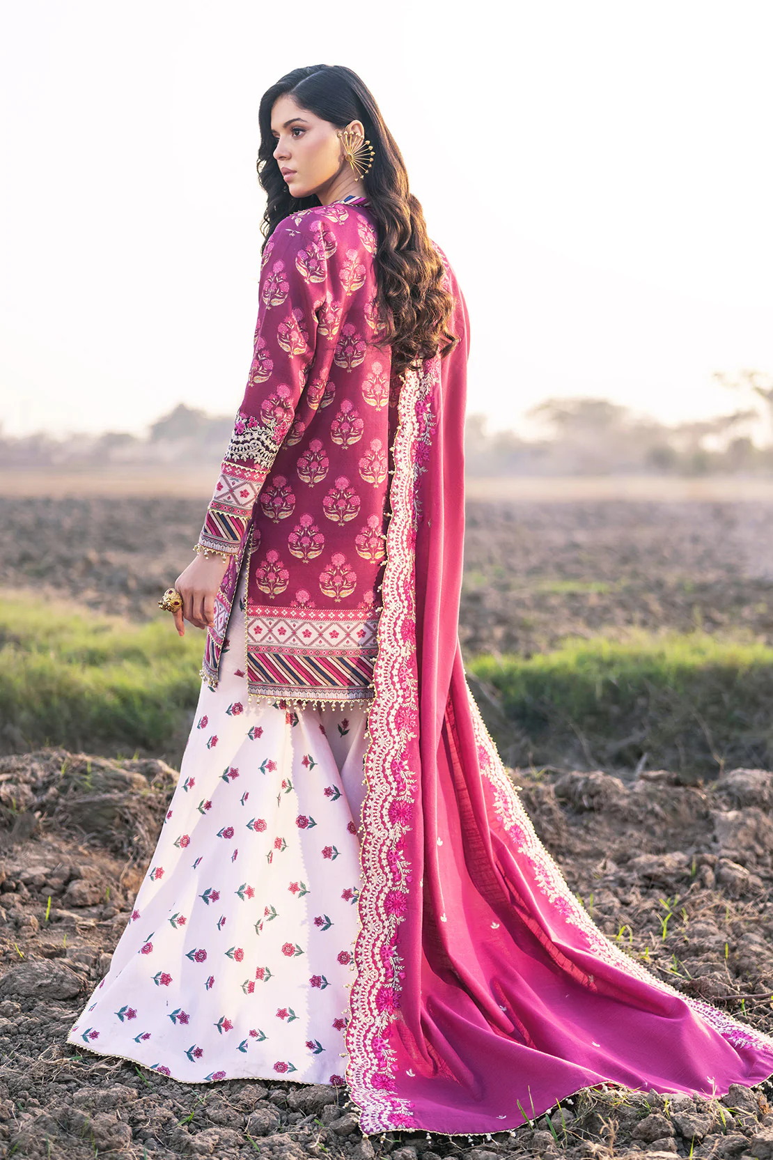 Embroidered - 3 Pc Khaddar Suit - Image 2