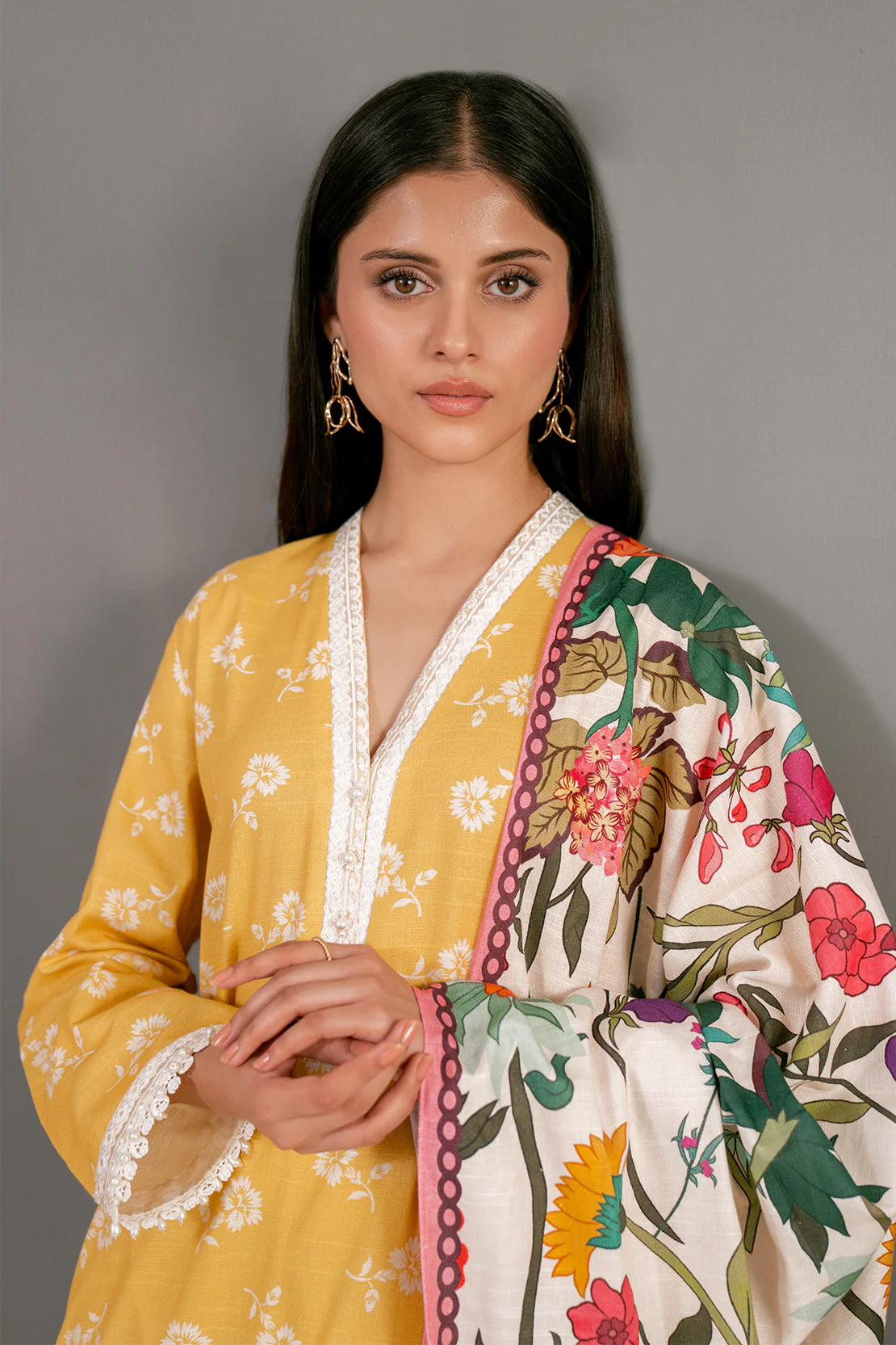 Embroidered - 3 Pc Khaddar Suit - Image 5