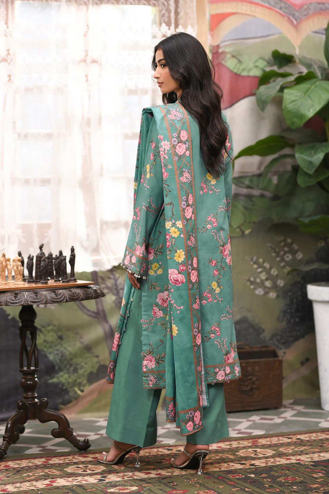 Printed - 3 Pc Khaddar Suit - Image 2