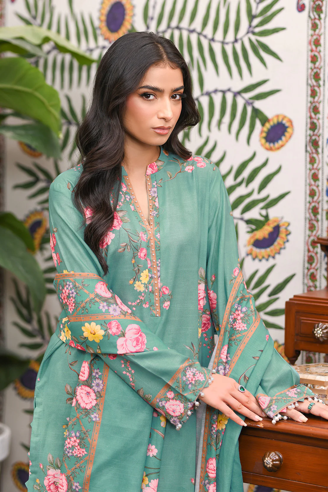Printed - 3 Pc Khaddar Suit - Image 4