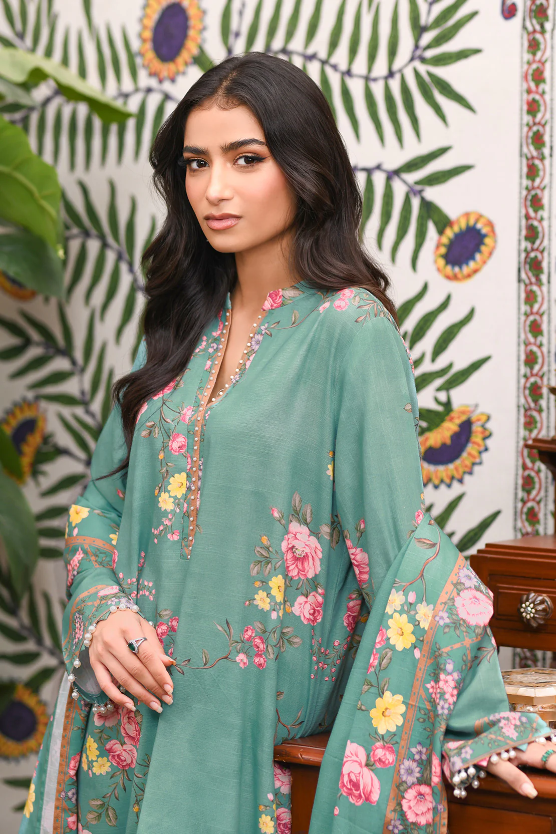 Printed - 3 Pc Khaddar Suit - Image 5