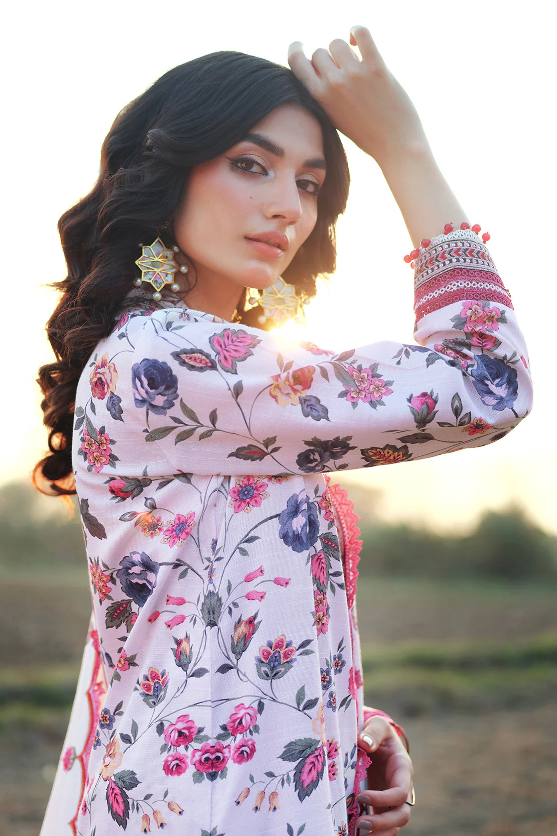 Embroidered - 3 Pc Khaddar Suit - Image 3