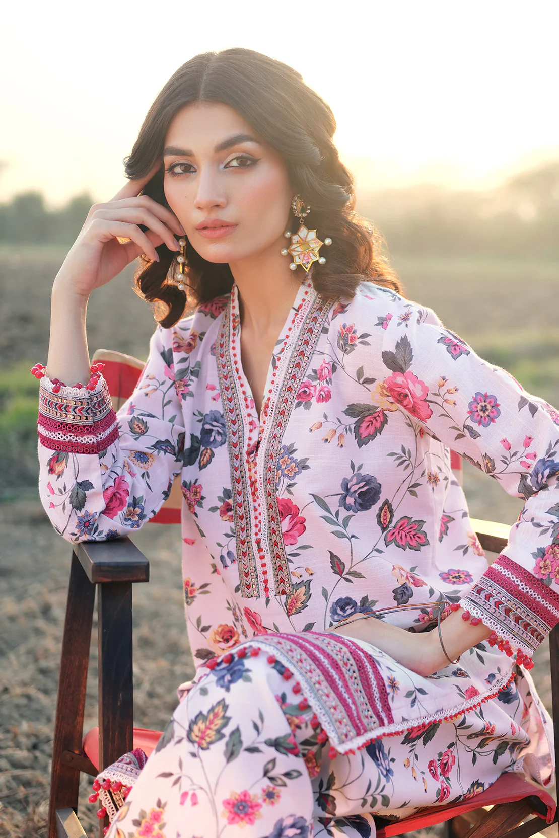 Embroidered - 3 Pc Khaddar Suit - Image 4