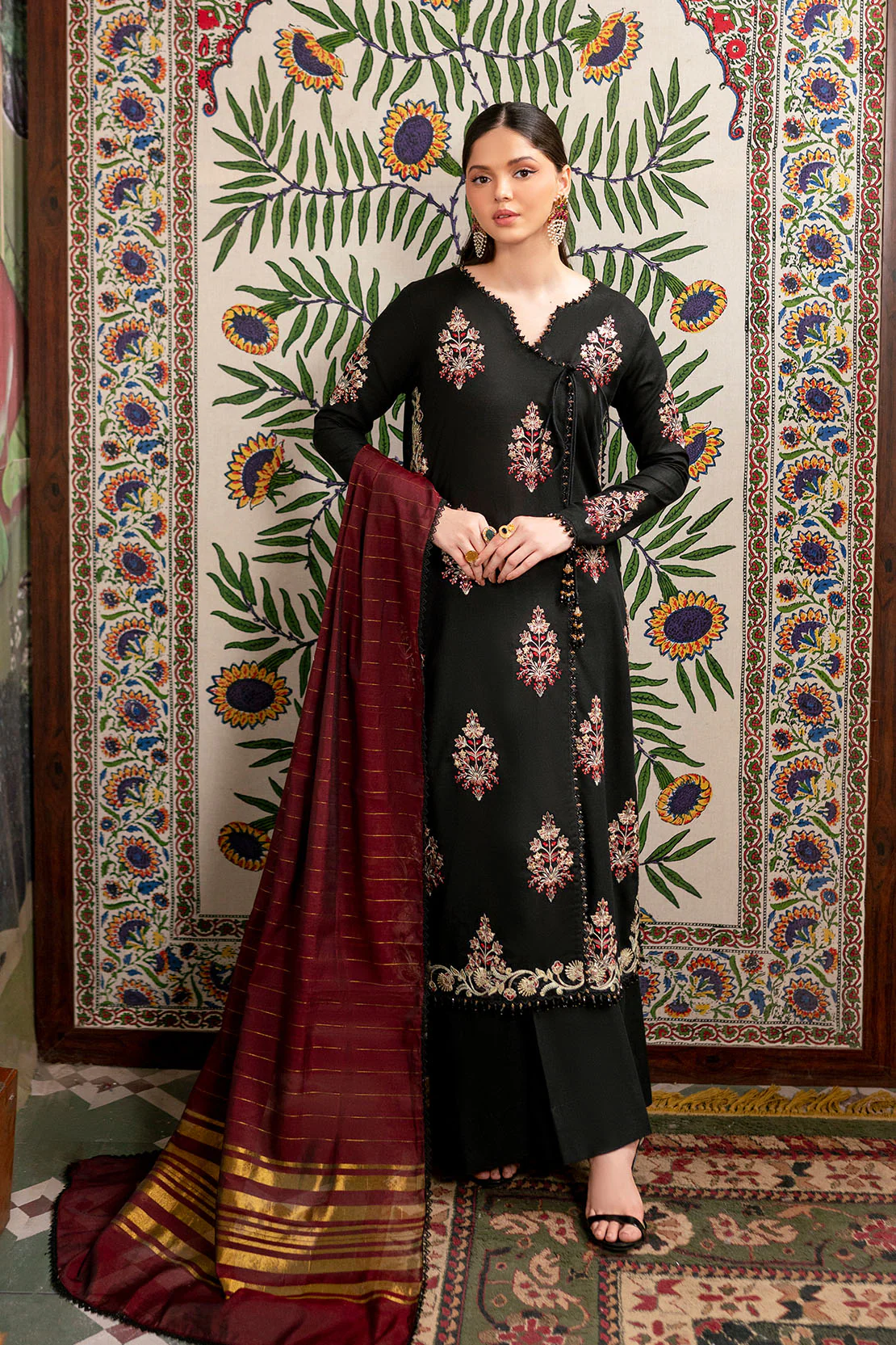 Embroidered - 3 Pc Khaddar Suit