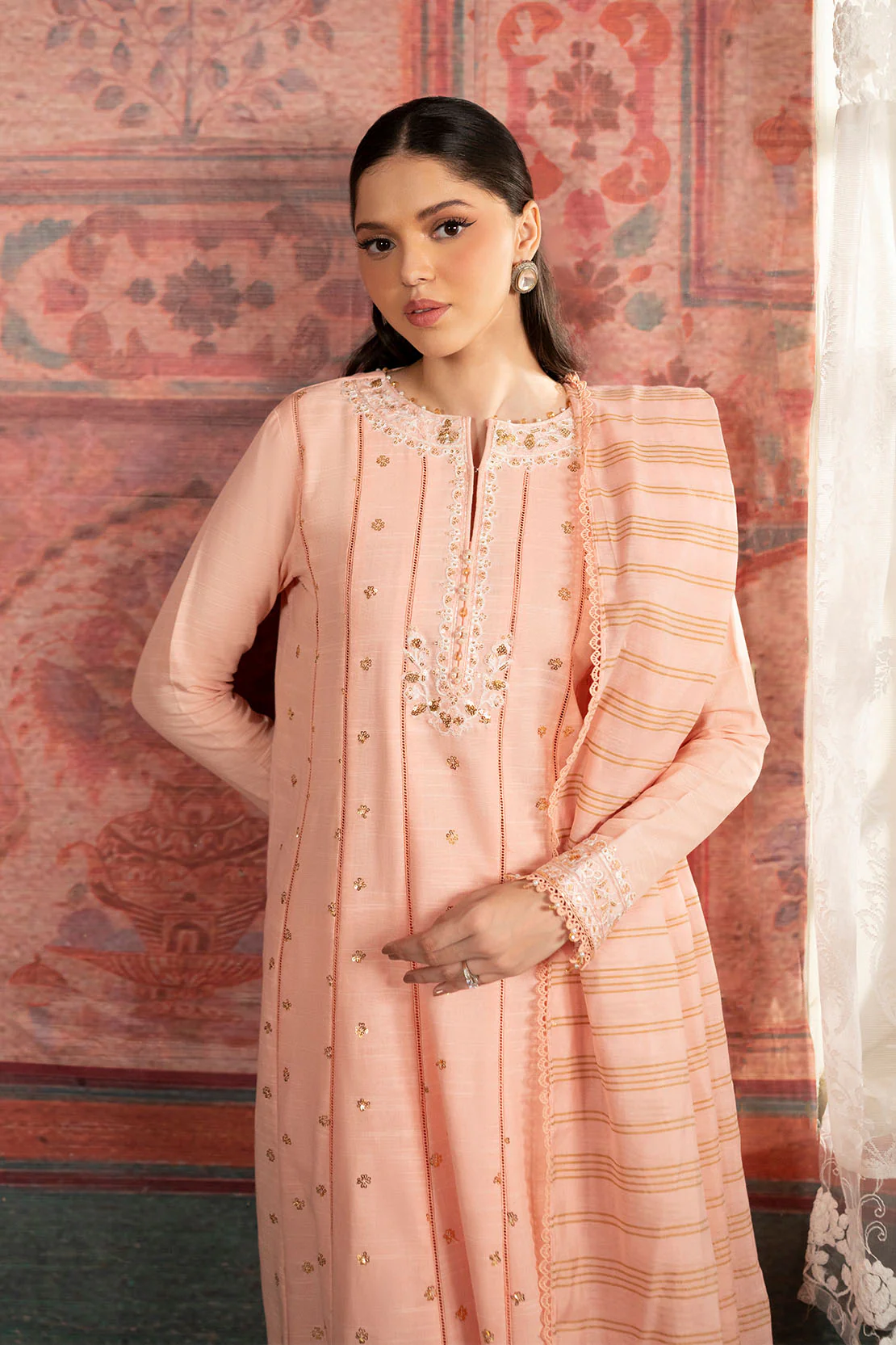 Embroidered - 3 Pc Khaddar Suit - Image 5