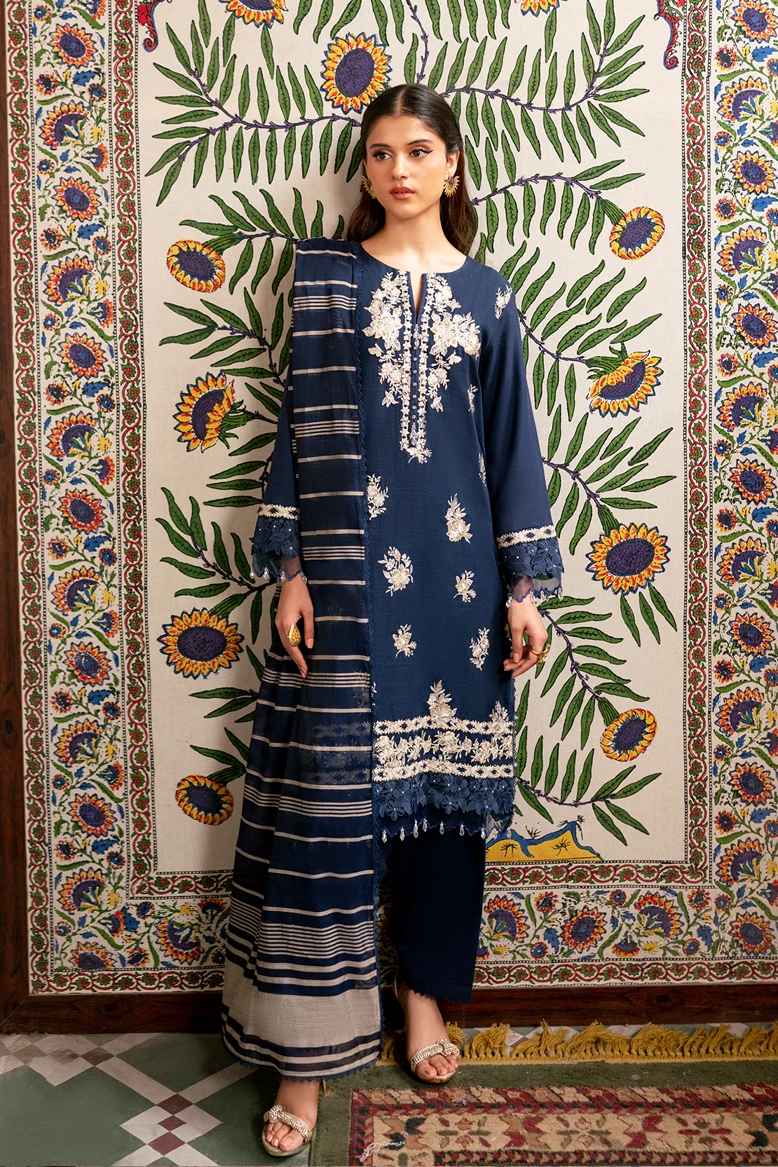 Embroidered - 3 Pc Khaddar Suit