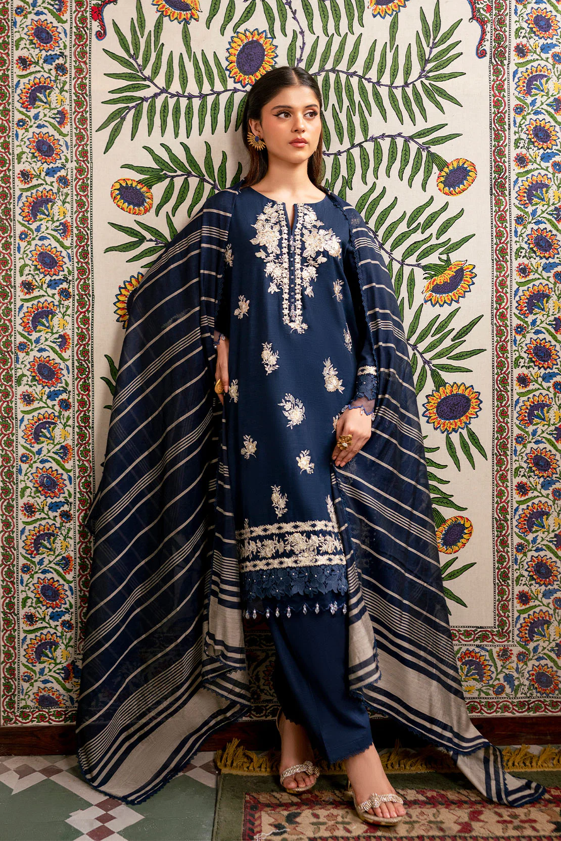 Embroidered - 3 Pc Khaddar Suit - Image 2