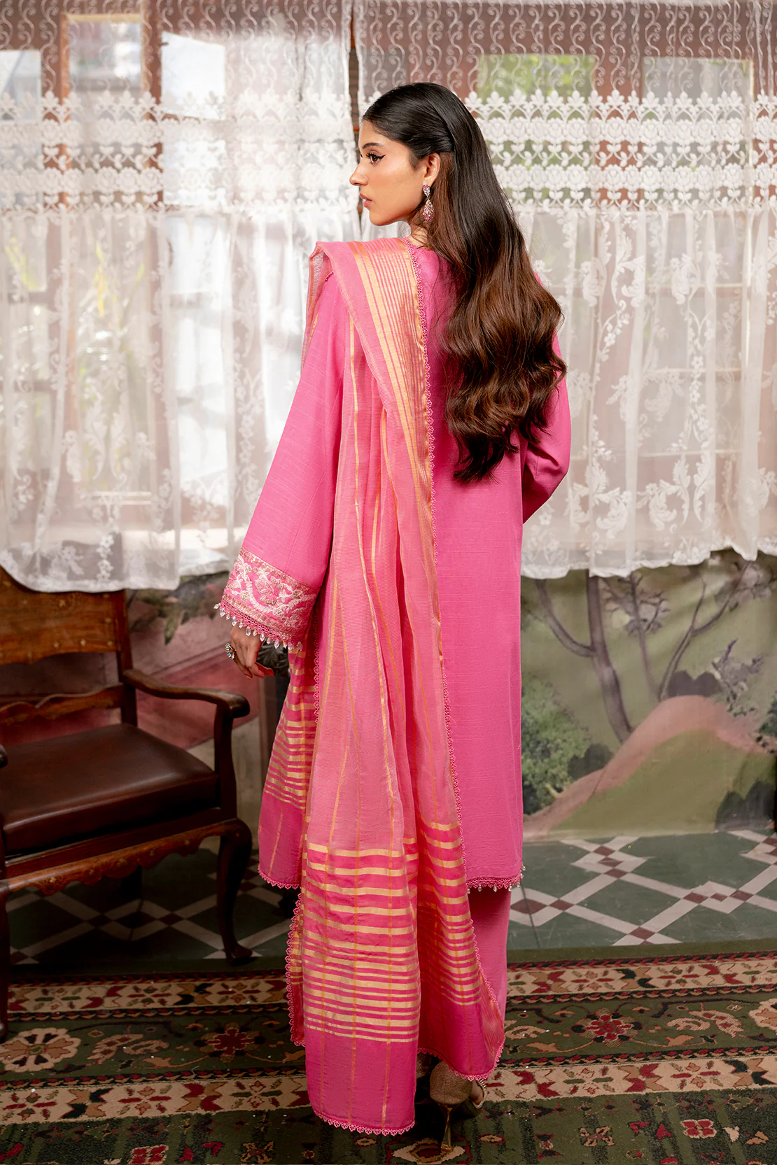 Printed - 3 Pc Khaddar Suit - Image 3