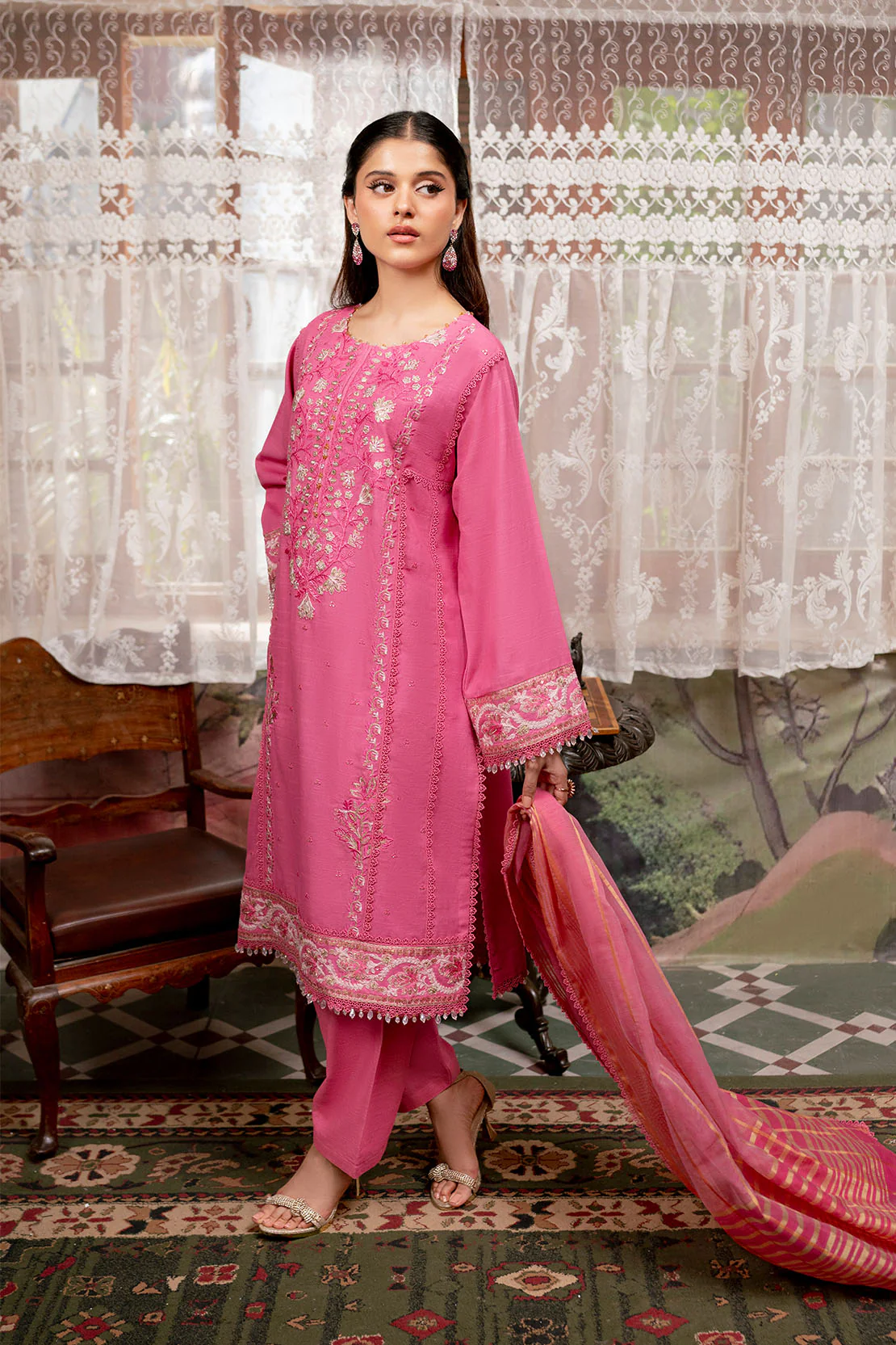 Printed - 3 Pc Khaddar Suit - Image 4
