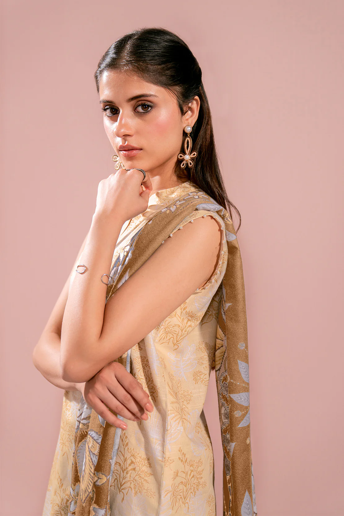 Embroidered - 3 Pc Khaddar Suit - Image 5