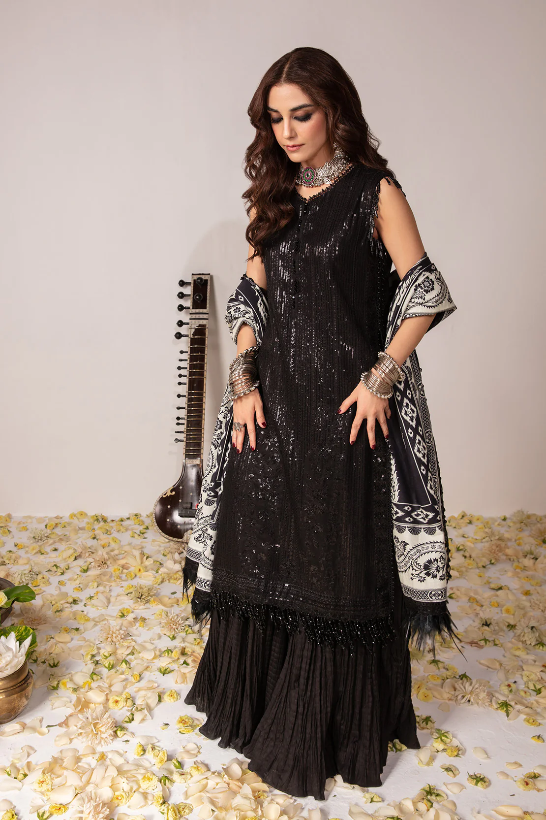 Premium - 3 Pc Khaddar Suit - Image 9