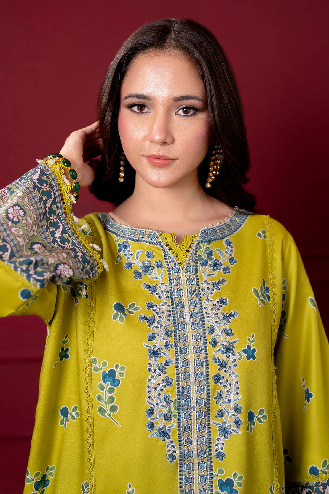 Embroidered - 2 Pc Linen Suit - Image 5