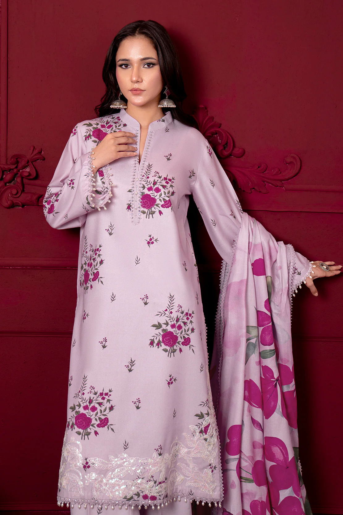 Embroidered - 3 Pc Linen Suit - Image 4