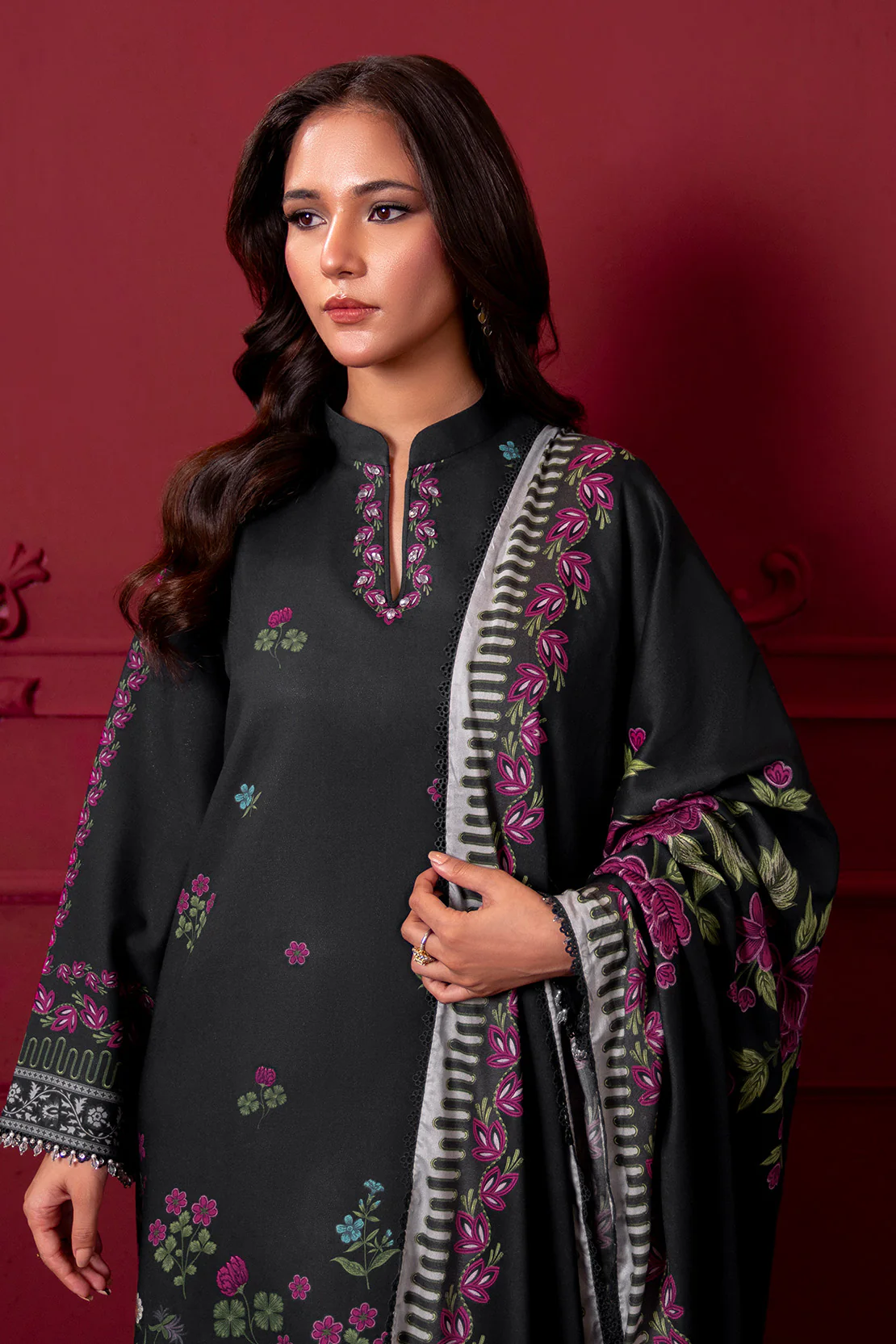 Printed - 3 Pc Linen Suit (RTW) - Image 5