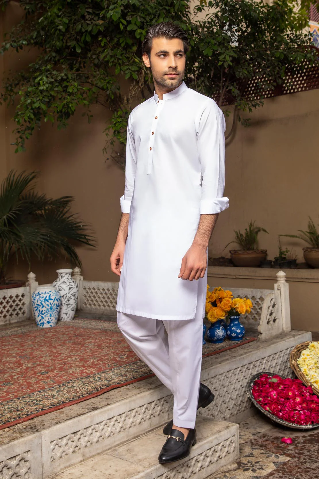 LM-1493 Suit White