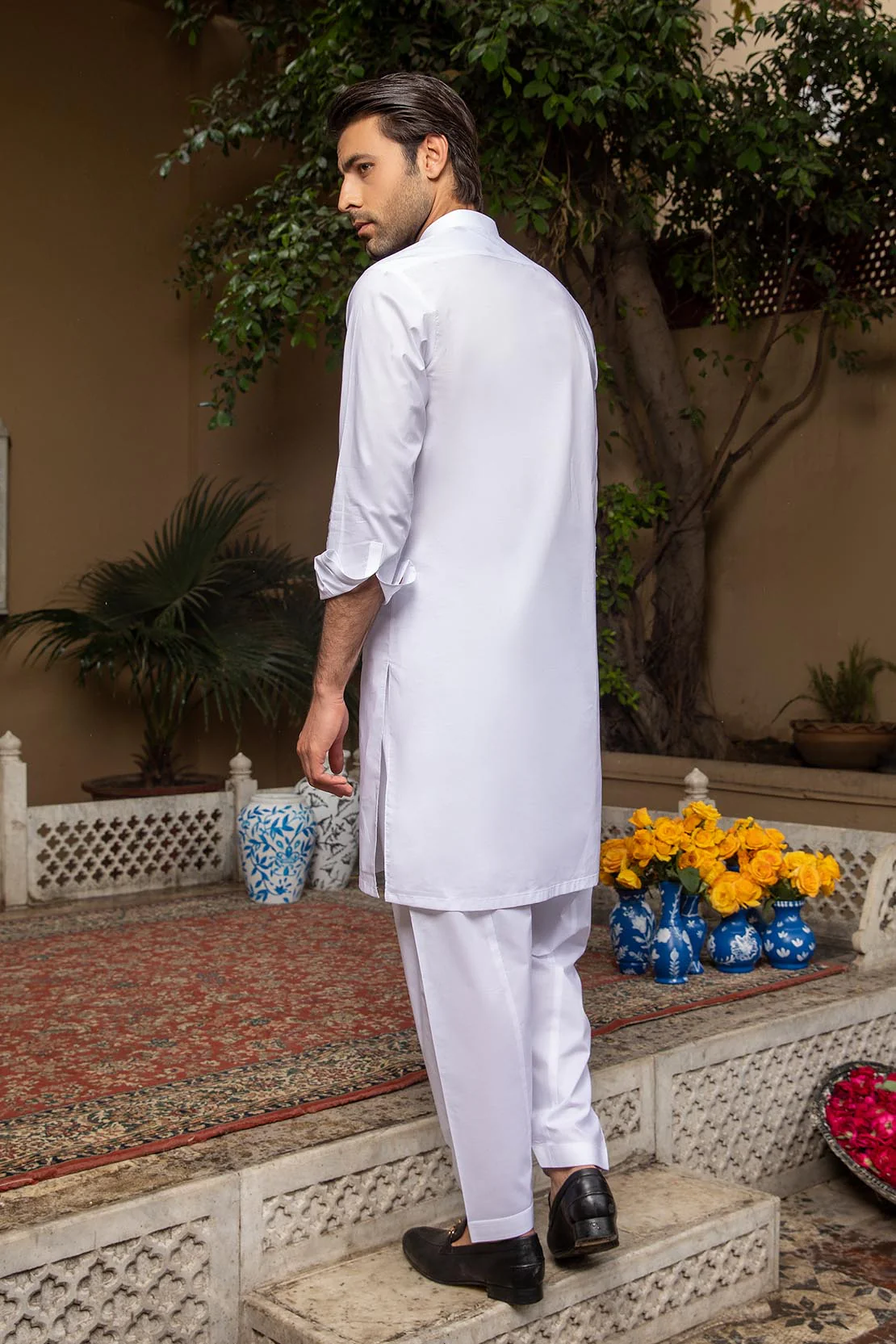 LM-1493 Suit White - Image 2