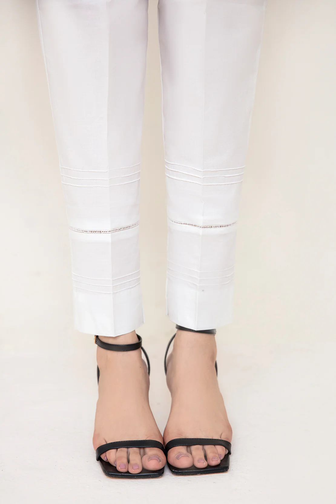 LAWN FITTED PANTS