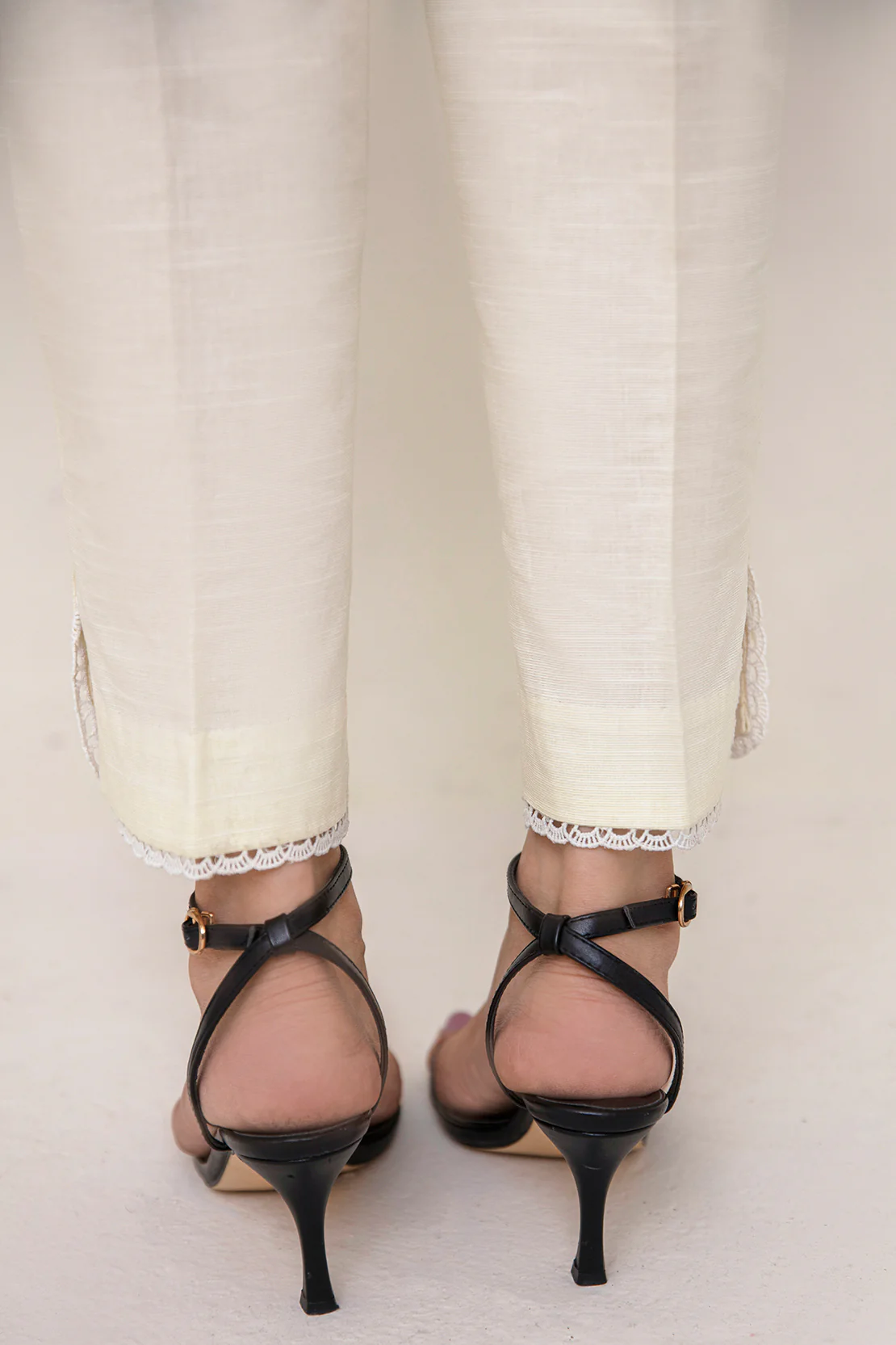 KHADDAR STRAIGHT TROUSER - Image 3