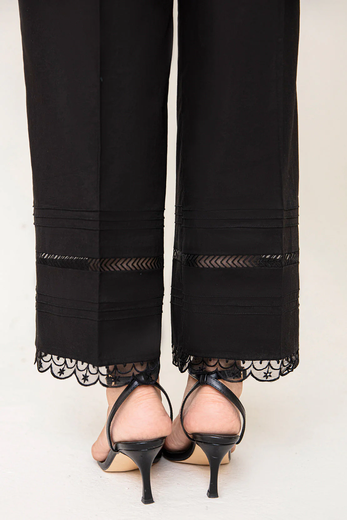 KHADDAR STRAIGHT TROUSER - Image 4