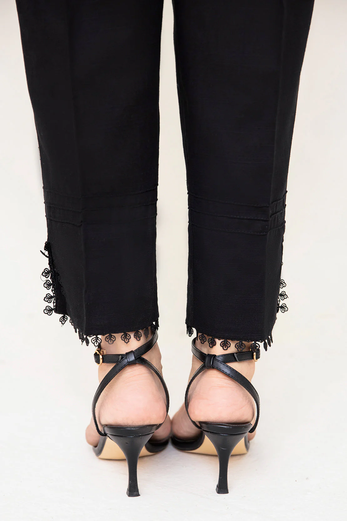 KHADDAR FITTED PANTS - Image 2