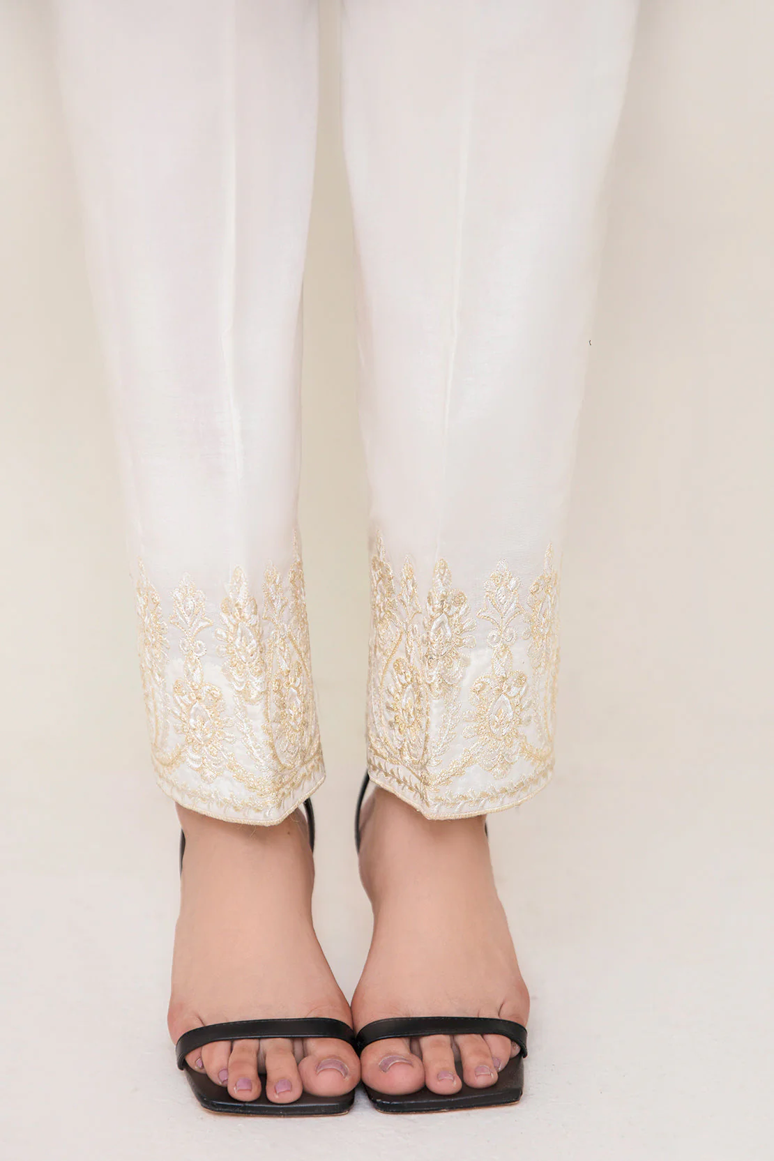 KHADDAR STRAIGHT TROUSER