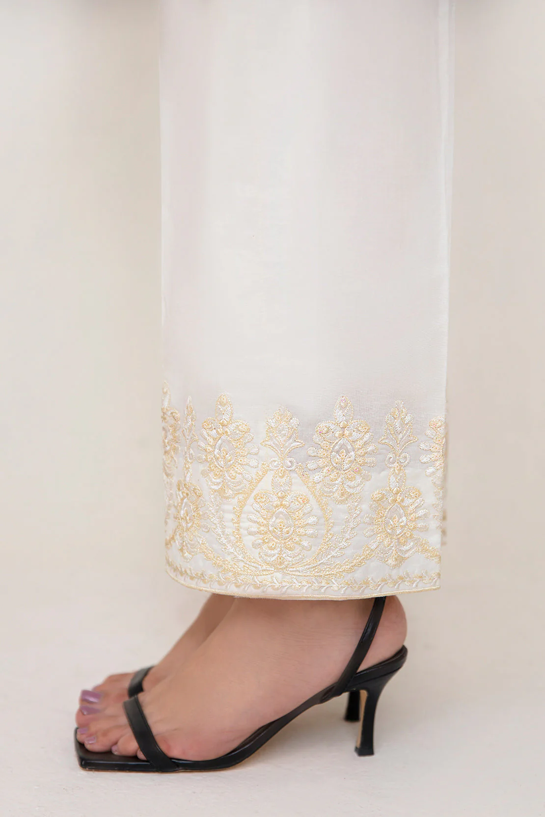 KHADDAR STRAIGHT TROUSER - Image 3