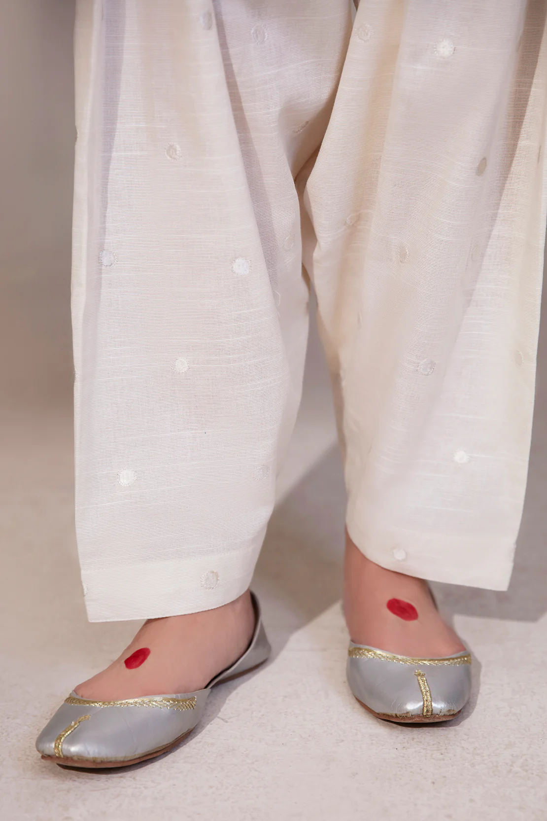KHADDAR STRAIGHT TROUSER