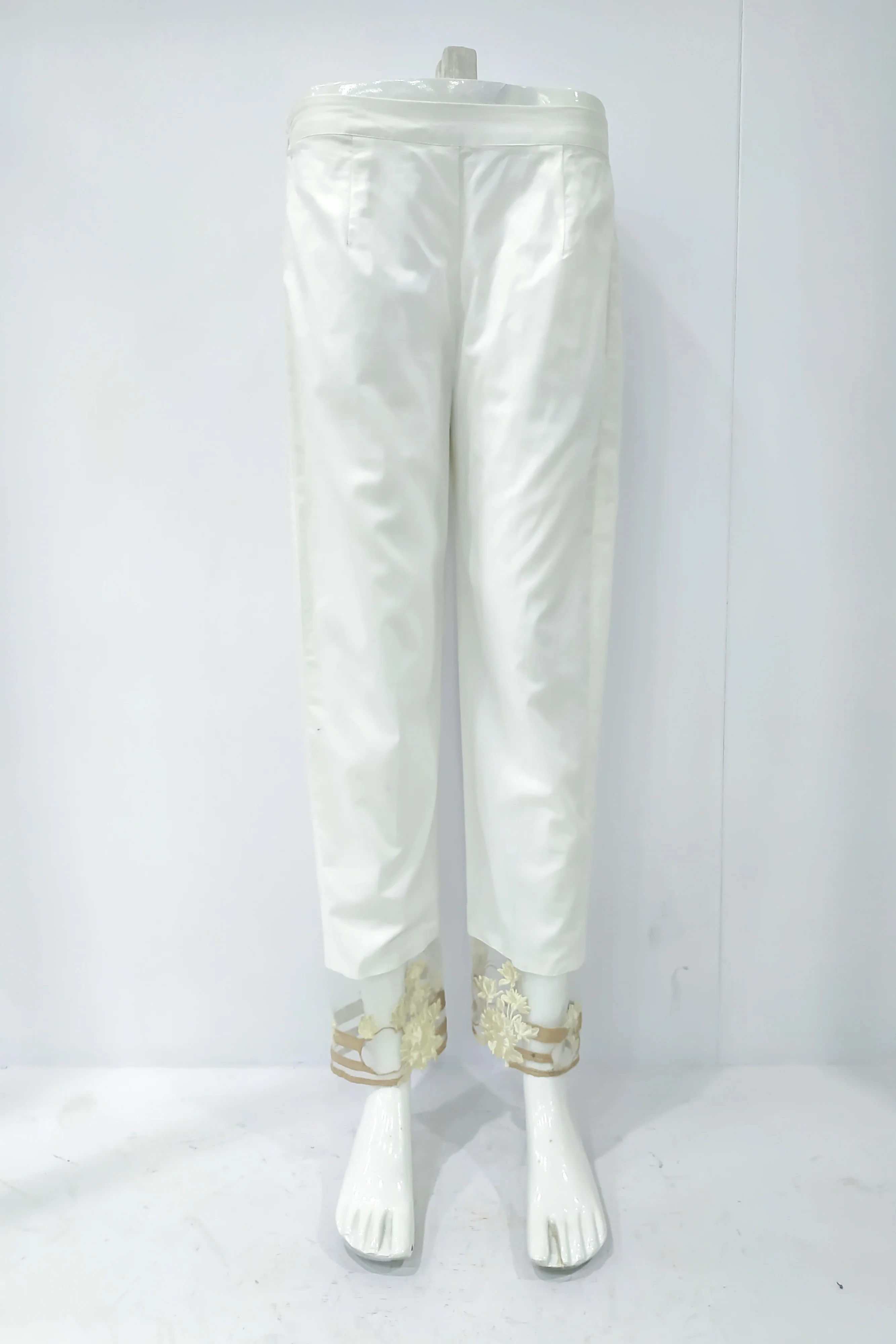 T90 Emb Straight Pant